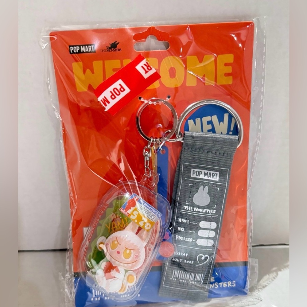 Wacky Mart series keychain Labubu